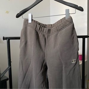 Champion Reverse Weave brown sweatpants